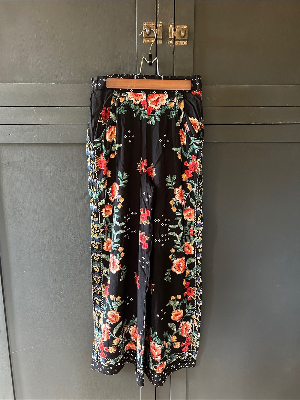 Angie Black Wide-Leg Pants with Red Floral Print